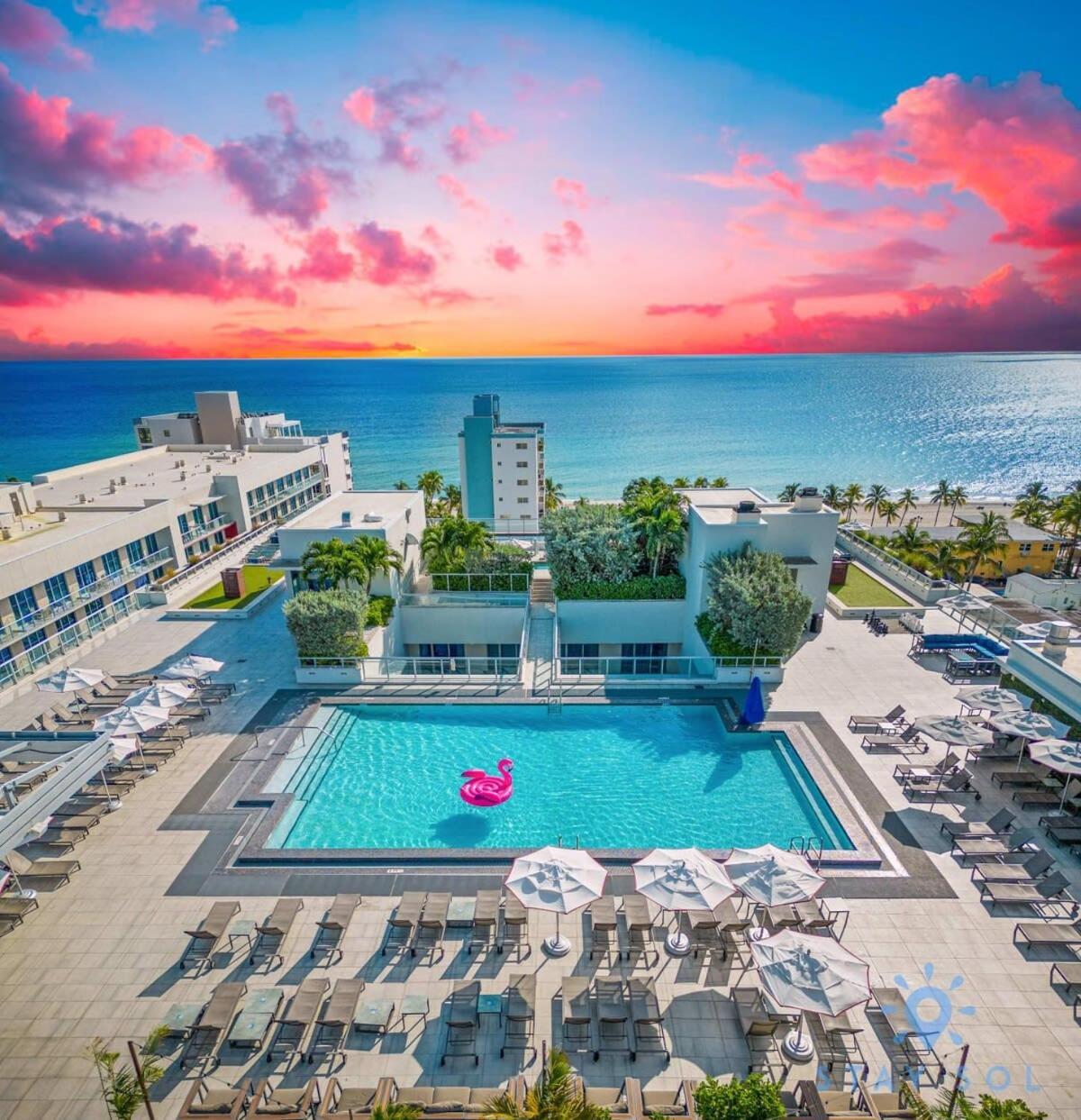Lx Oasis Beachfront-Rt Infinity Pool Hollywood Exterior foto